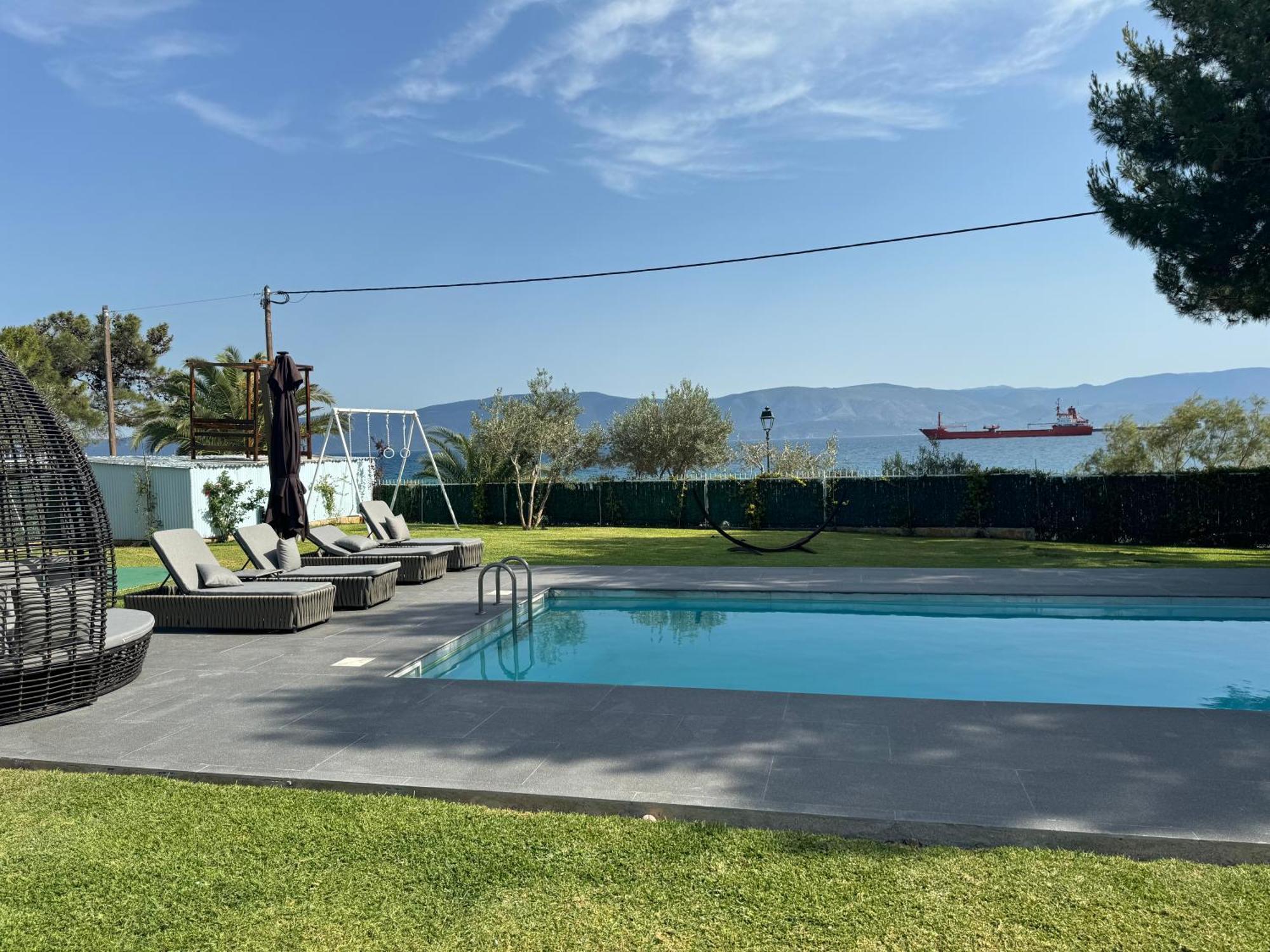 Zoza Luxury Villa Isthmia By The Sea With Private Pool Kalamáki Esterno foto