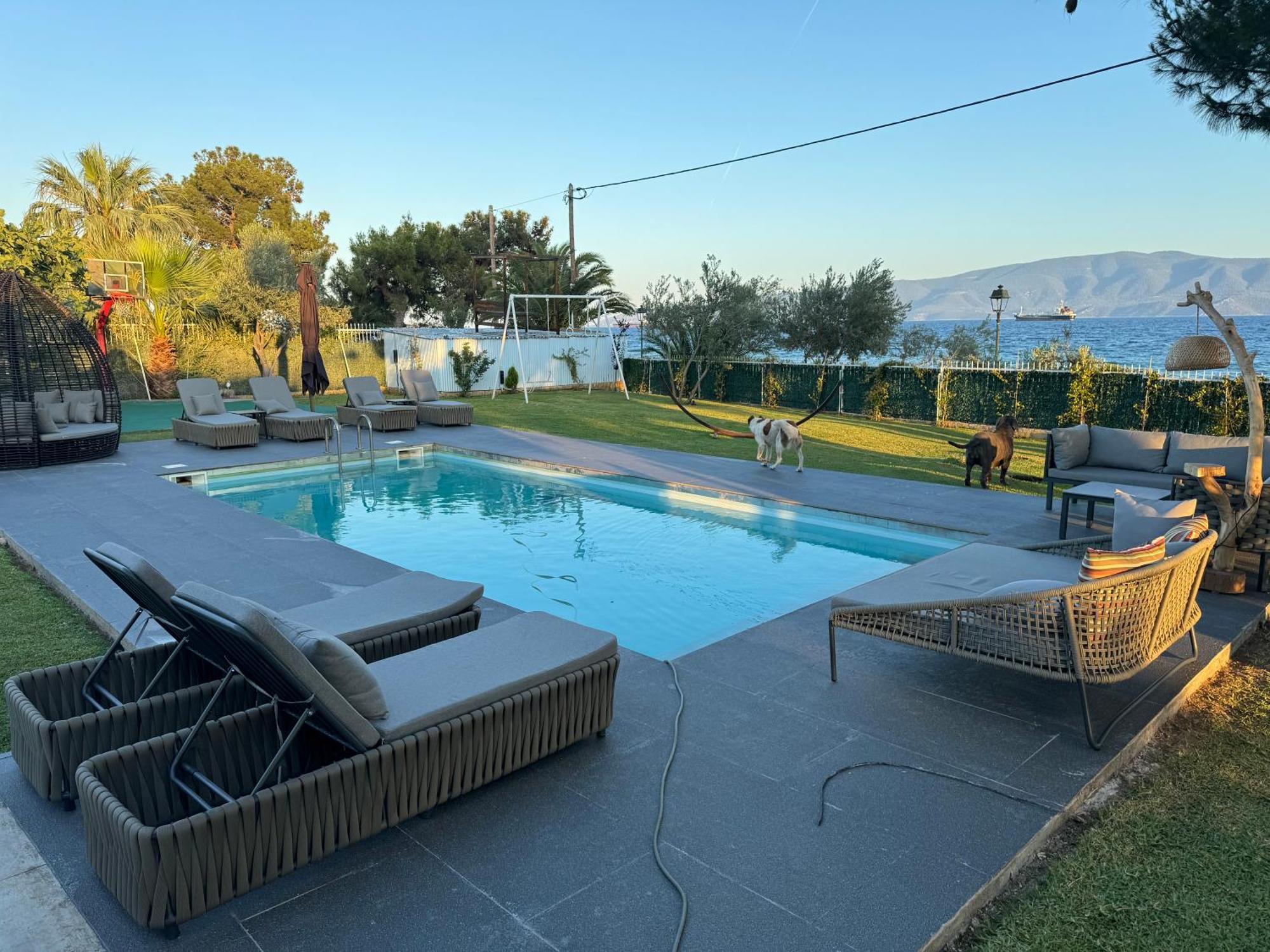 Zoza Luxury Villa Isthmia By The Sea With Private Pool Kalamáki Esterno foto