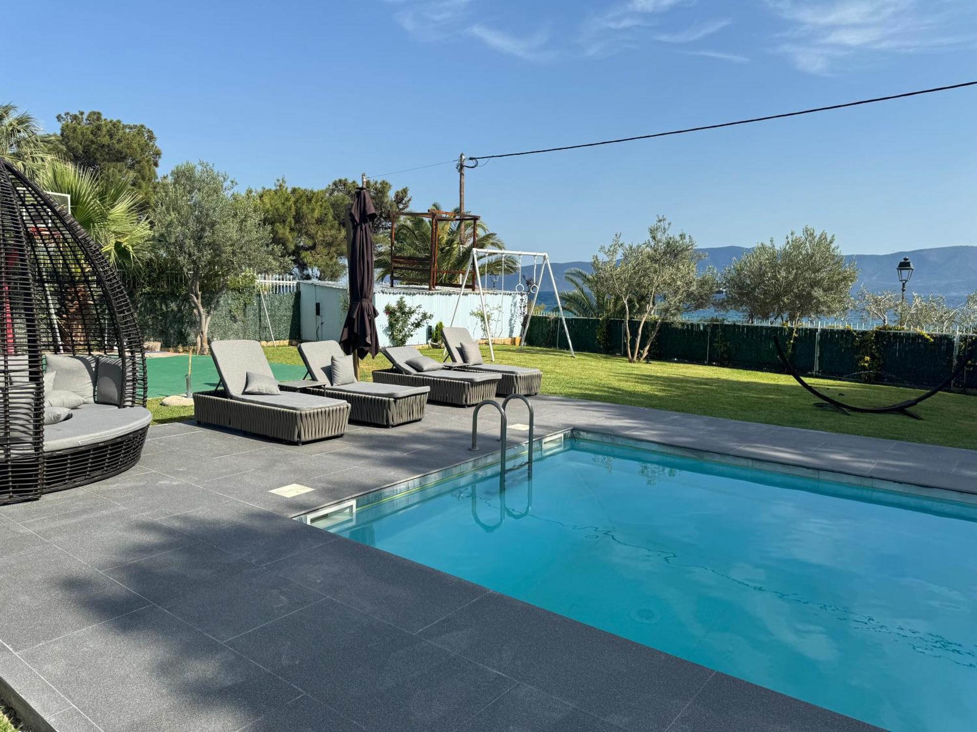 Zoza Luxury Villa Isthmia By The Sea With Private Pool Kalamáki Esterno foto
