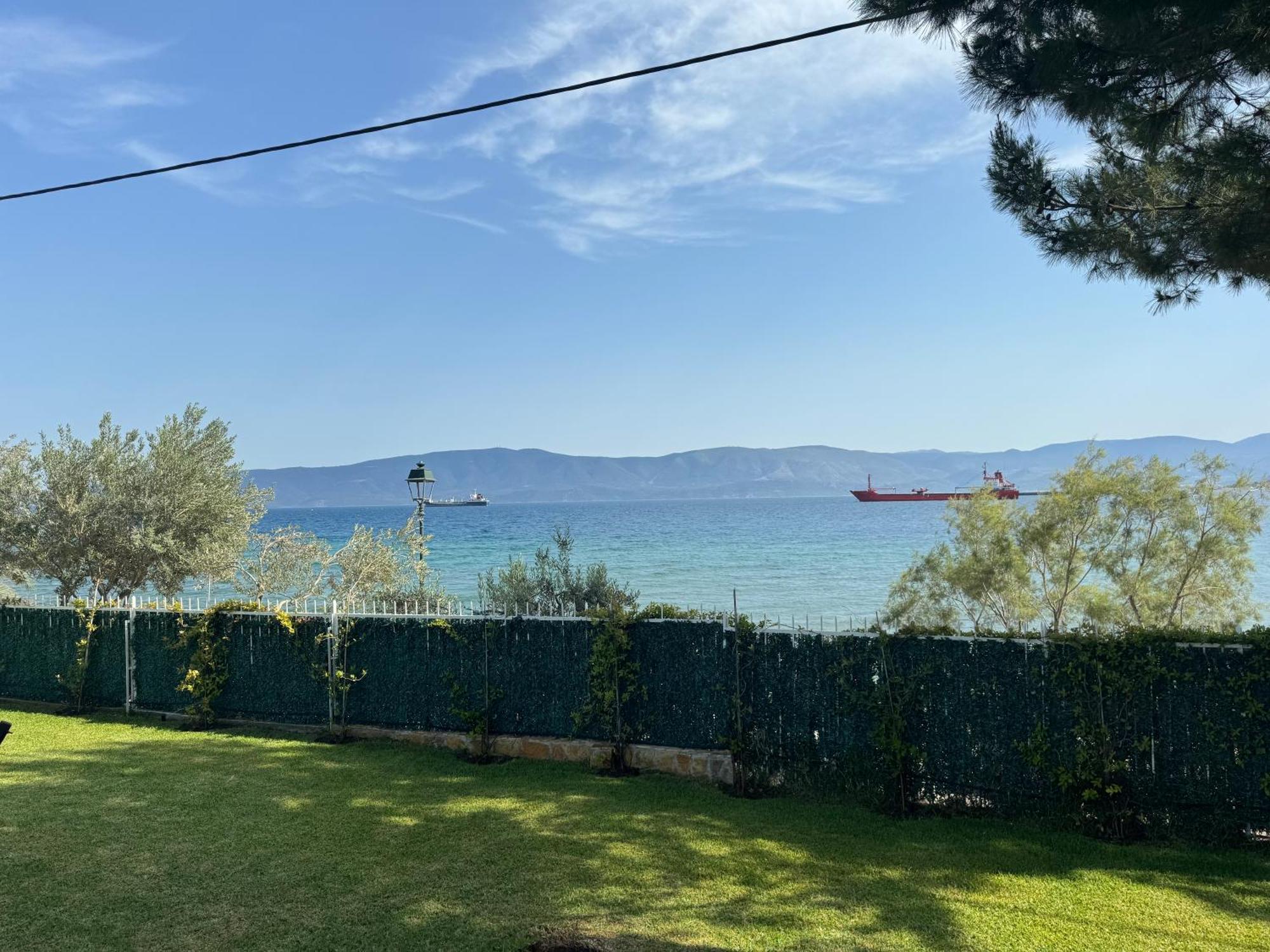 Zoza Luxury Villa Isthmia By The Sea With Private Pool Kalamáki Esterno foto